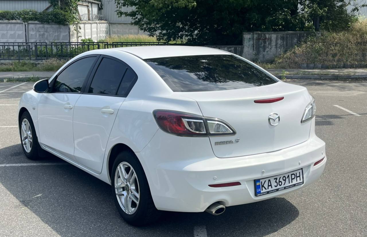 Mazda 3