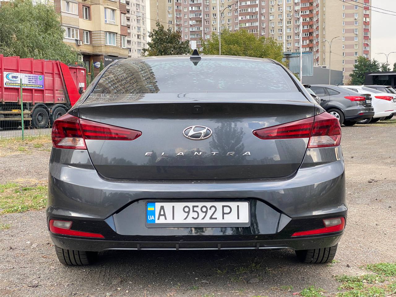 Hyundai Elantra